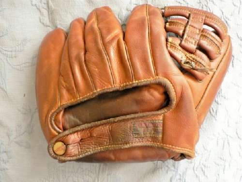 Wilson 605 Back